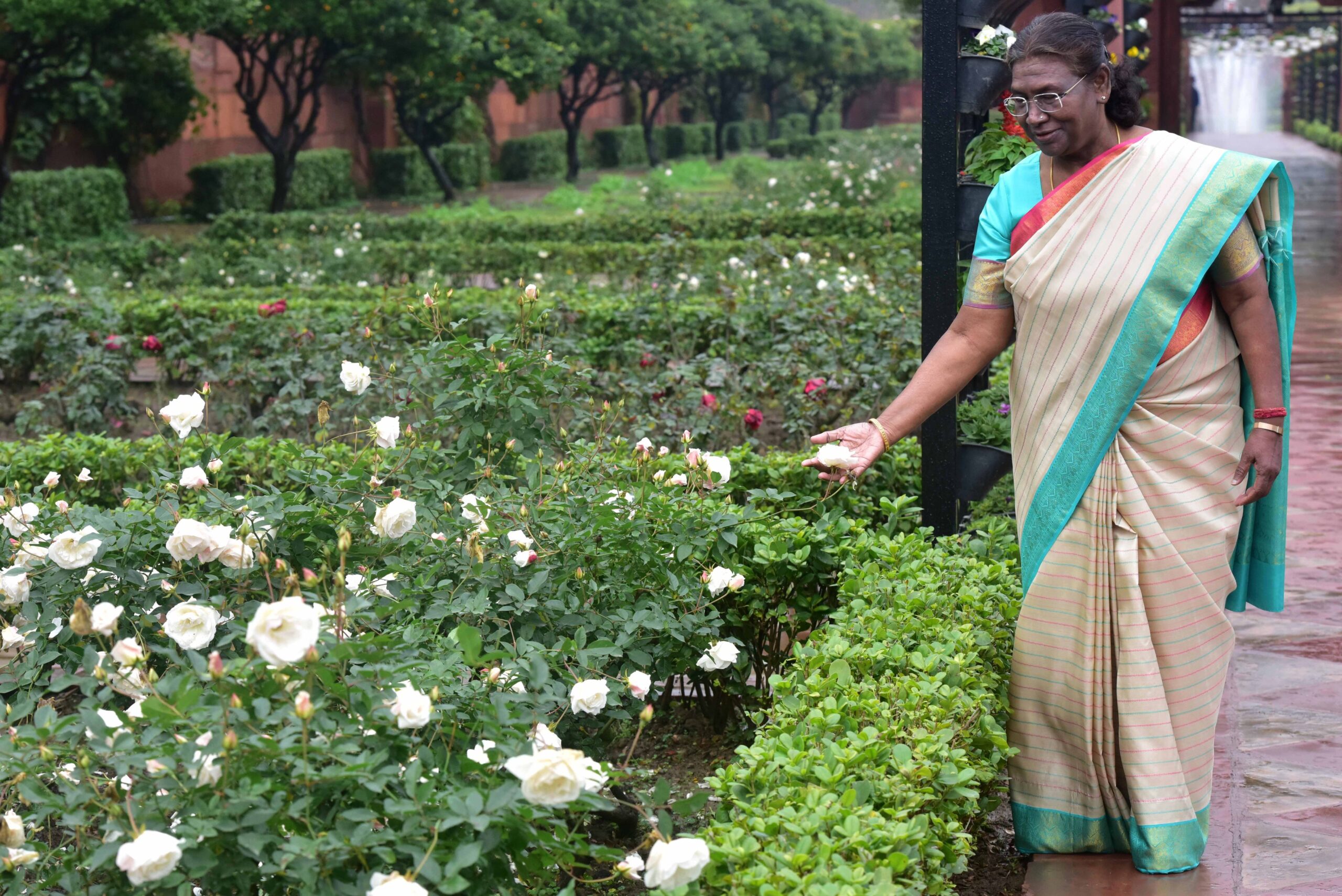 Rashtrapati Bhavan-Amrit Udyan: